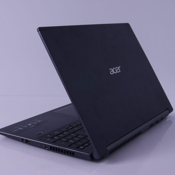 Acer Aspire 7
